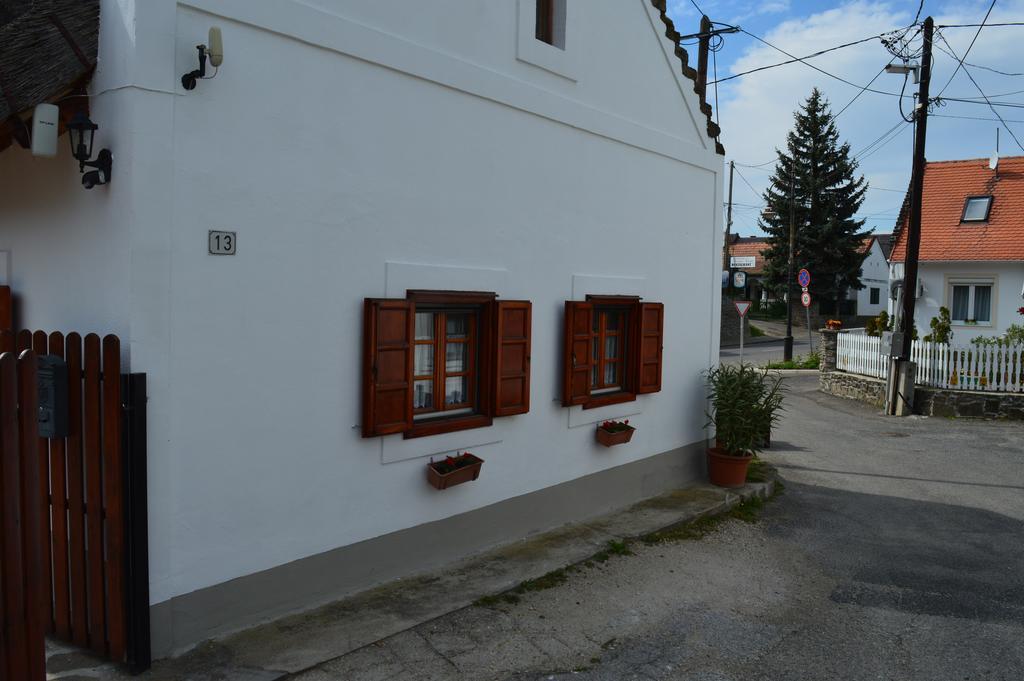 Centrum Vendeghaz Тихань Екстер'єр фото